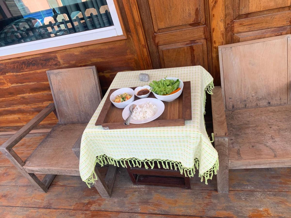 Une Jai Place เรือนอุ่นใจ Phimai Екстер'єр фото